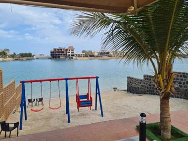 Le Bleu Pearl درة العروس شاطئ خاص