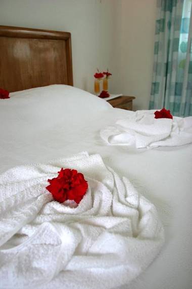 Panorama Guesthouse & NEW Apartments Beau Vallon