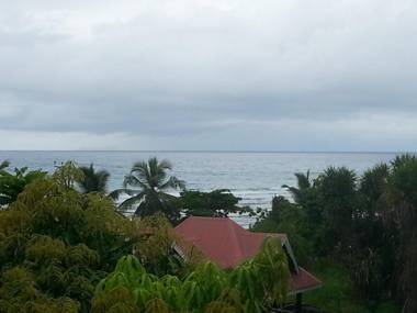 Divers Lodge Guest House