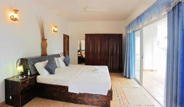 Divers Lodge Guest House