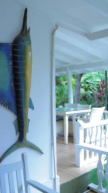 Beau Vallon Bungalows