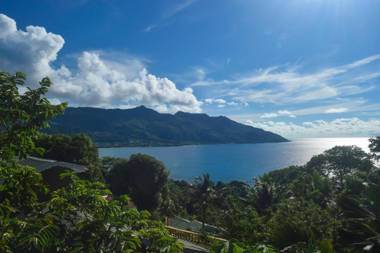 Sunset Bay Apartment