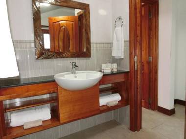 The Drake Seaside Apartment