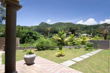 Flora's Self Catering Apartments