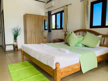 Hyde-Tide Apartments