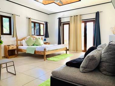 Hyde-Tide Apartments