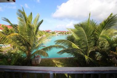 Eden Island Leisure Villas