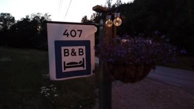 Ullaredsgården B&B Express