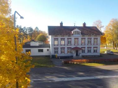 Varmland Hotel