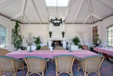 Östa Gård Boutique Bed and Breakfast