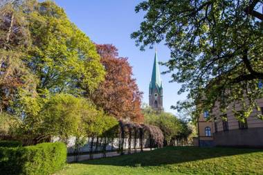 Sky Hotel Apartments City