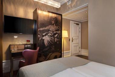 Elite Plaza Hotel