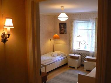 Garvaregården Hotel  B&B och Café