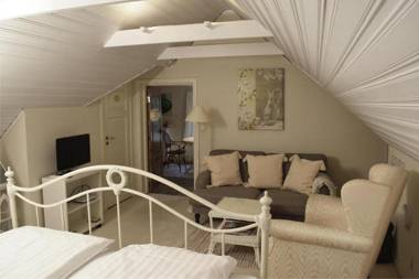 Villa Luna Breakfast Hotel