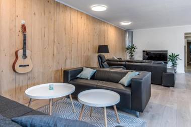 Tallbackens Gård & Vandrarhem