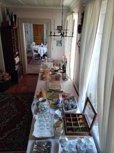 Frägsta Hälsingegård B&B