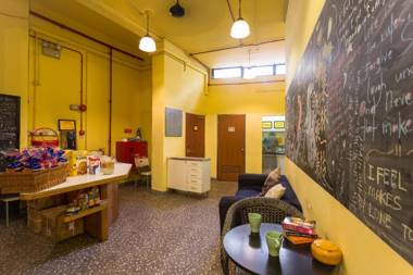The Hive Singapore Hostel