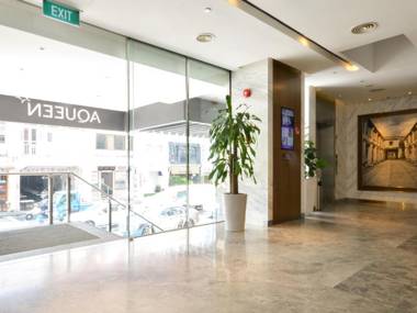 Aqueen Jalan Besar Hotel