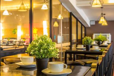 Parc Sovereign Hotel - Tyrwhitt