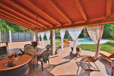 Nona Ančka Pool House