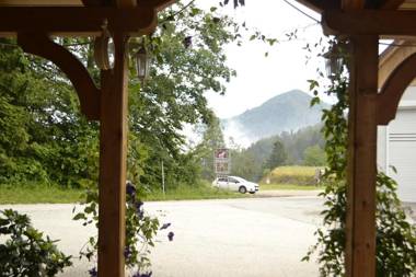 Guest House Kmečki Hram