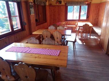 Mountain Lodge Smrekovc