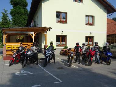 Guesthouse Mesec Zaplana