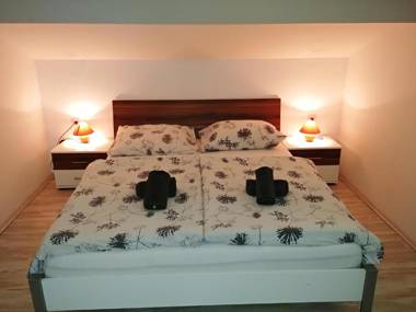 Apartments Domačija Mlaker