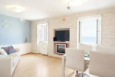 Punta Apartment Joe 2'8 by Locap Group