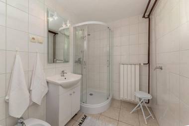 Pool House Mržek Dog & Child Friendly