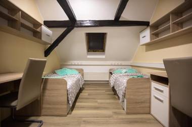 MINIDORM ROOMS IN HEART OF CITY CENTER