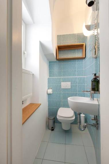 Julija&Robert's Riverview Apartments and Rooms