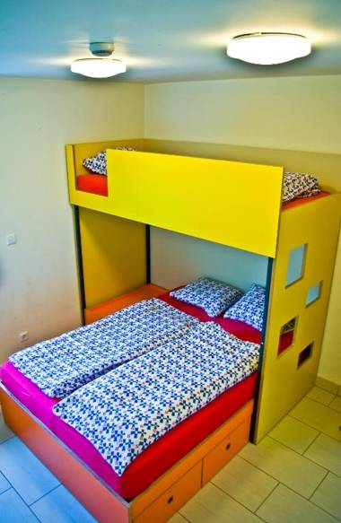 Simbol Rooms with free private parking