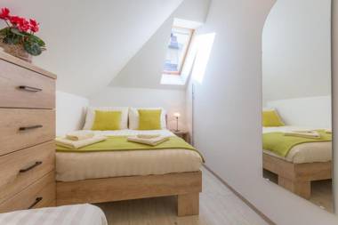 Old Town Petkovšek Apartments