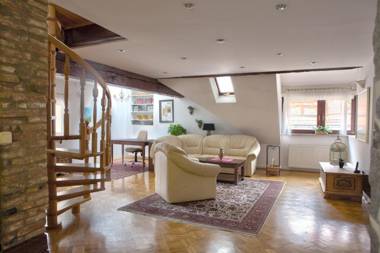 Apartment Nina Tour As