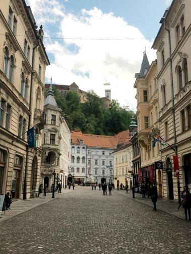 Charming apartment Laura by Town Hall