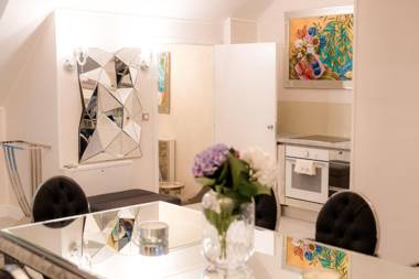 AB Ljubljana - The Residence