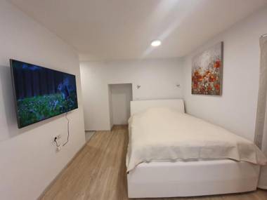Studio Apartment Gea 2
