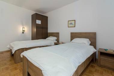 Appleby Apartments Kersnik