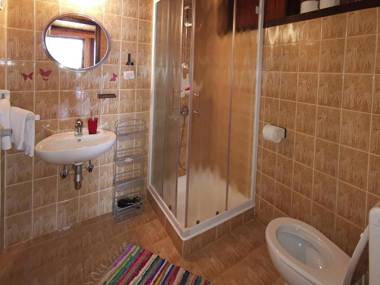 Apartment and room Mateja Kovačič