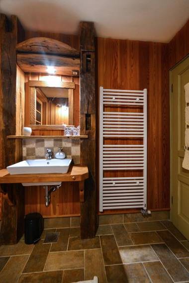 Villa Les with Hot tub