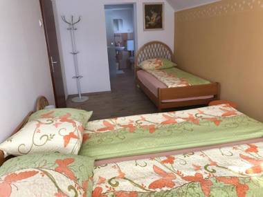 Apartments & Rooms Preseren