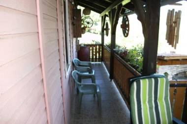 Romantic Cottage In Real Nature