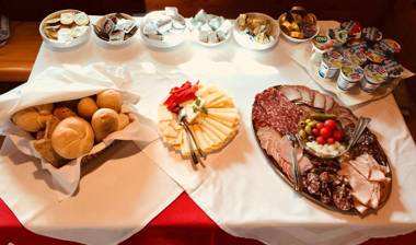 Guesthouse & Apartments PRI STANI