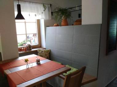 Guesthouse Pri Zalogarju