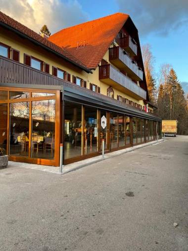 Guesthouse Pri Cebelici