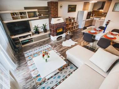 Pocitniska Hisa Pri Jezeru