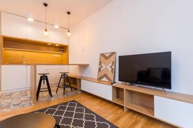 Forgotten Garden Apartments and Rooms