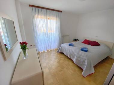 Sea View Istrian Countryside Apartment ROTA1