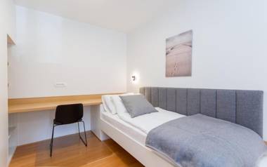 Premium Marina Apartments with Sea View by Locap Group